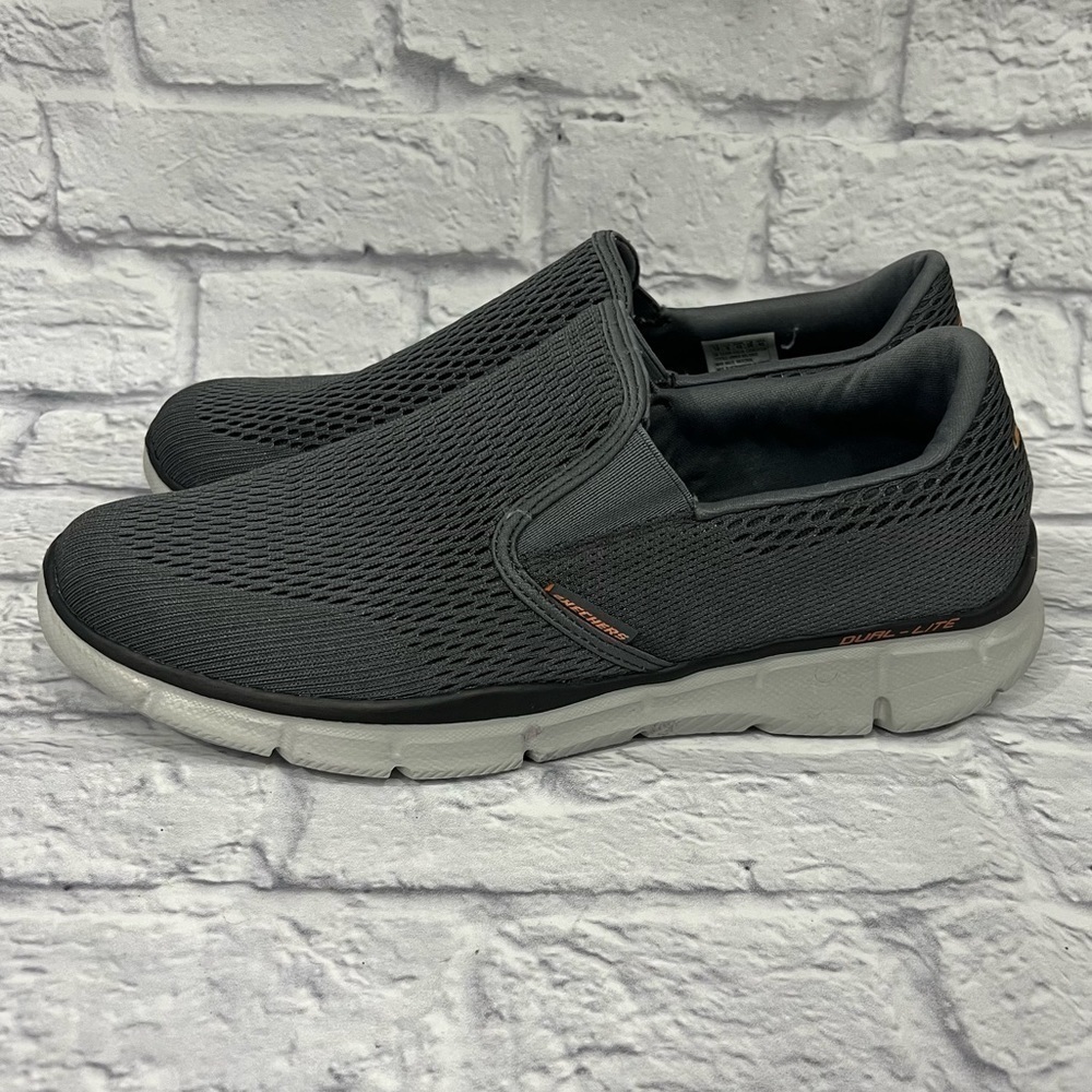 SKECHERS Equalizer Double Play comfort moc sneakers slip on mens 9.5 knit mesh